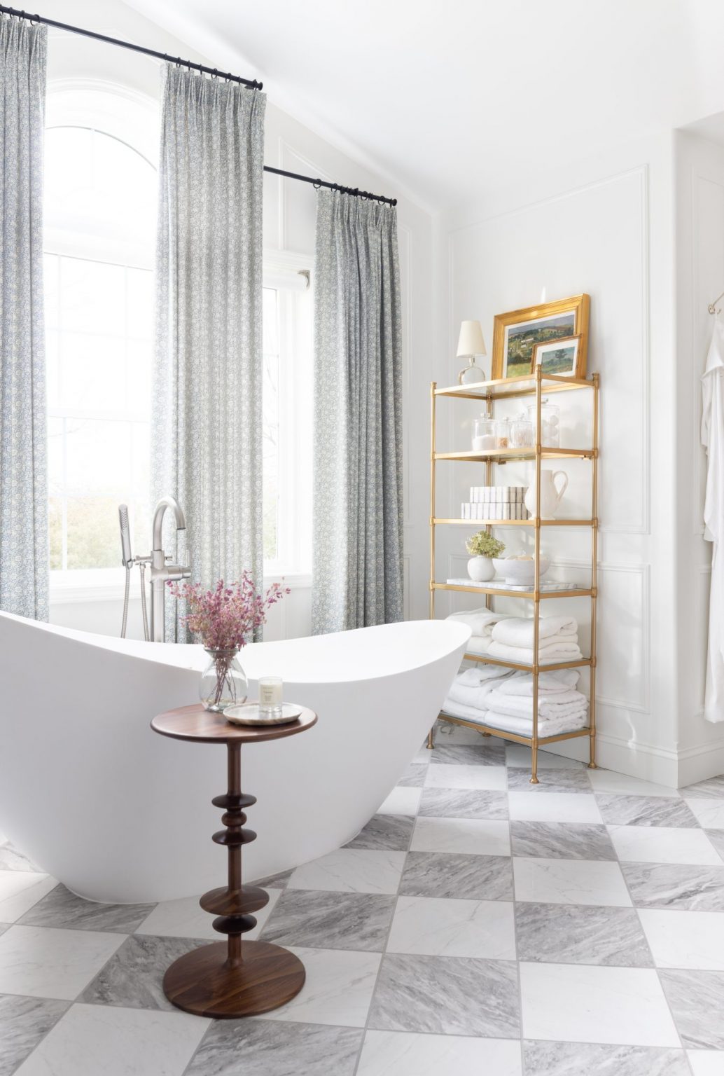 A Charming Refresh for A Traditional & Bright Primary Bathroom - Pretty ...