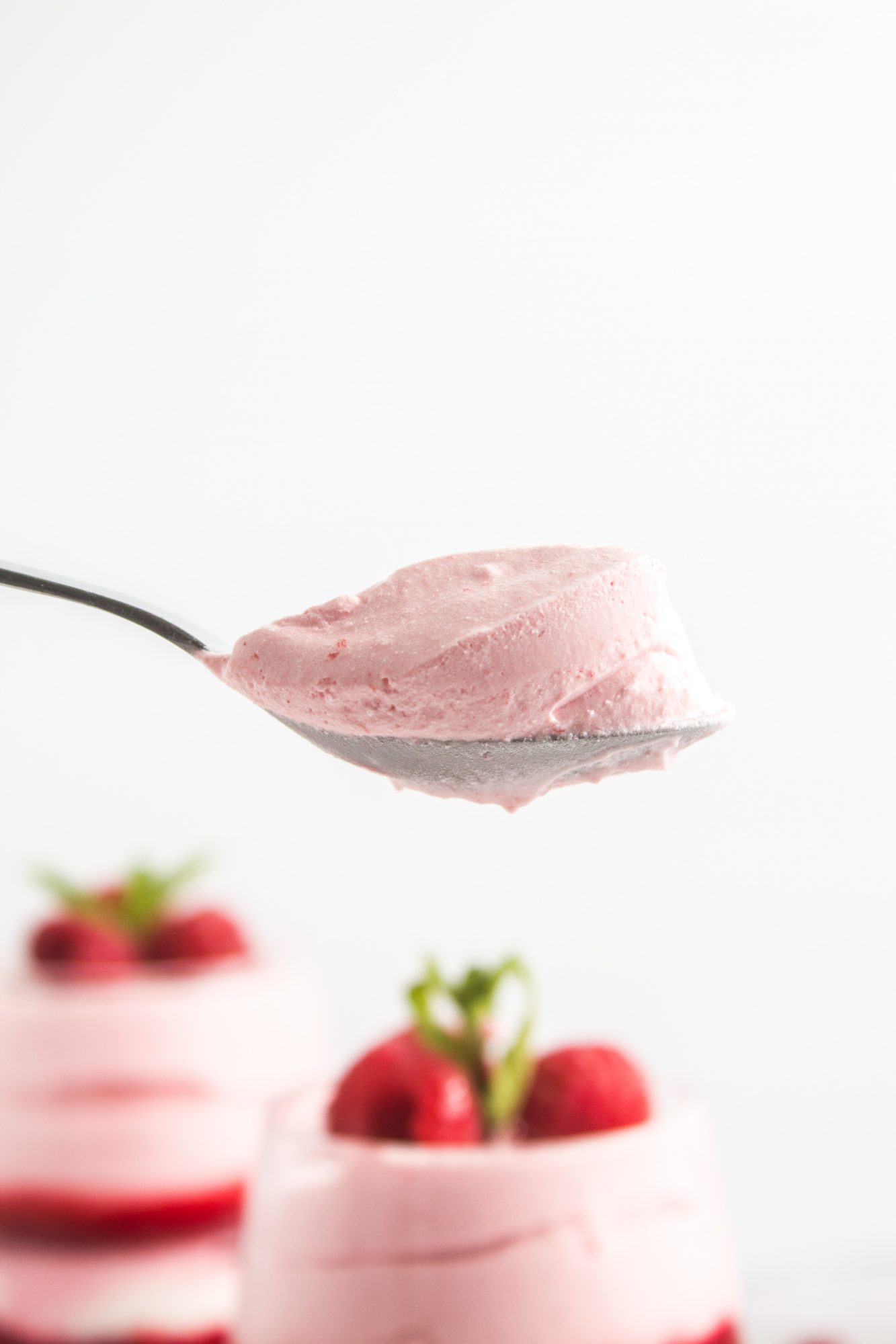 Easy Raspberry Mousse Recipe - Pretty Domesticated